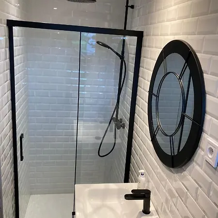 Sagrada L'atelier **** Apartment *